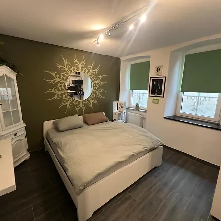 Lovingly Renovated Witch House With 2 Parking Spaces *