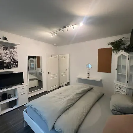 Lovingly Renovated Witch House With 2 Parking Spaces Villa Lösnich