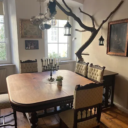 Lovingly Renovated Witch House With 2 Parking Spaces