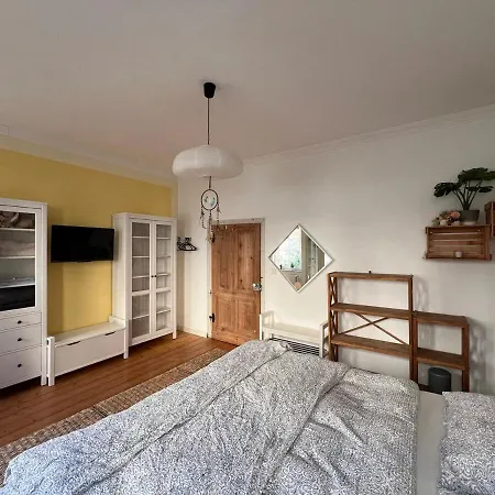 Lovingly Renovated Witch House With 2 Parking Spaces